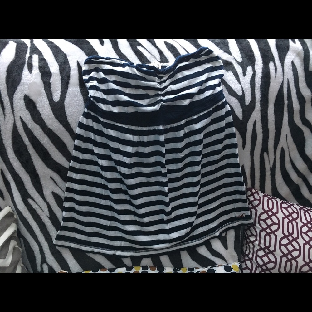 Strapless Hollister Top!