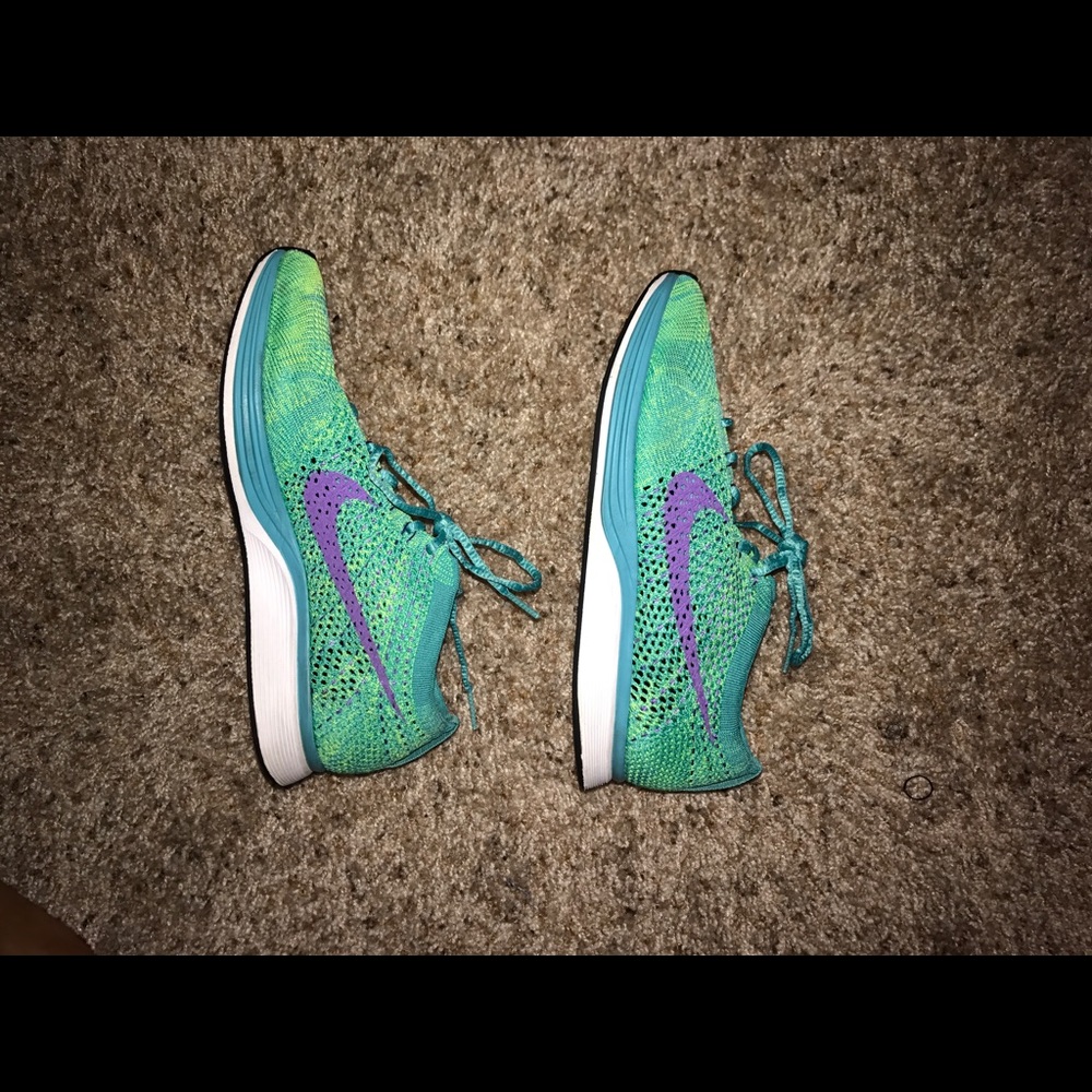Nike flyknit racers