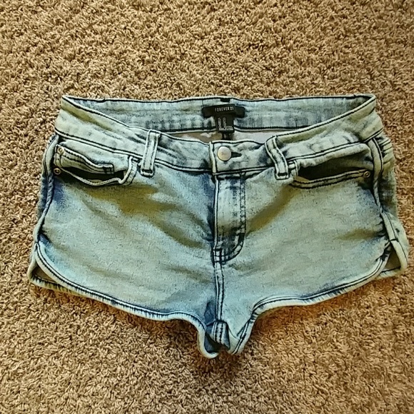 { Forever 21 } Mossy/Stone Washed Jean Shorts - Picture 1 of 7
