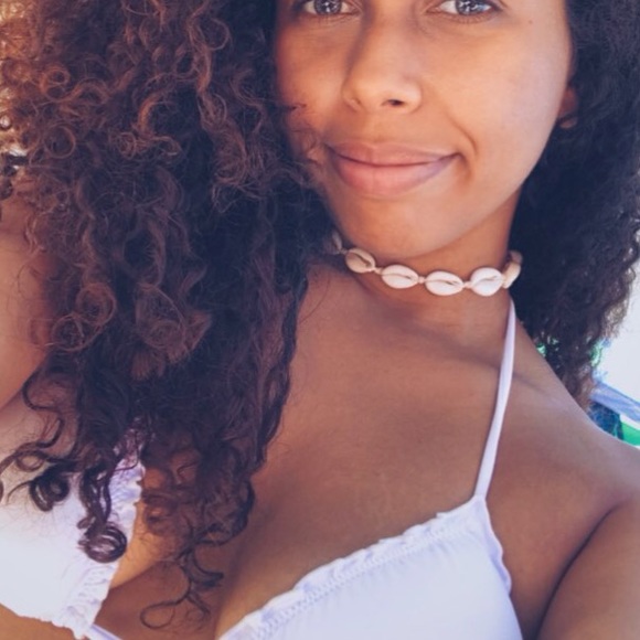 Seashell Conch Shell Choker Necklace - Picture 3 of 4