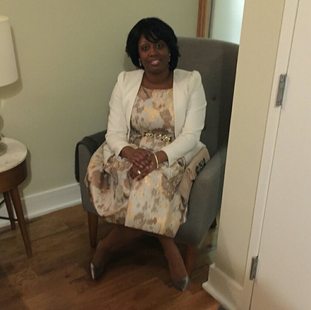 Meet your Posher, Oneka