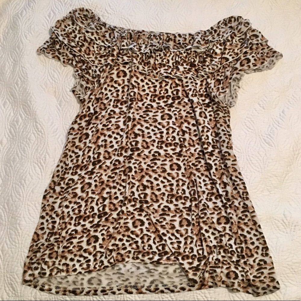⚡️Rawr⚡️ 😻 ruffle-top, long leopard print top - Picture 2 of 2