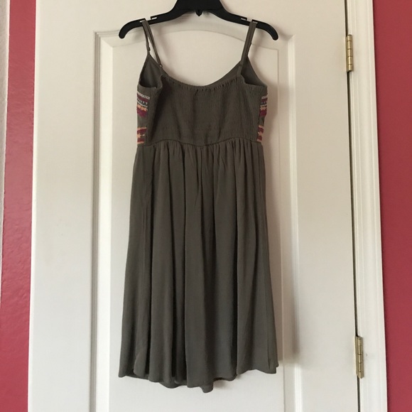 Forest Green Dress - Picture 3 of 3