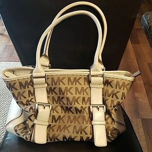Great spring summer M.K bag