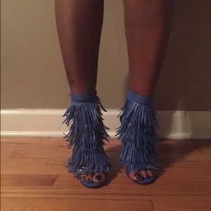 Blue fringe shoe