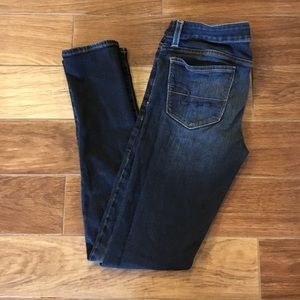 American Eagle dark skinnies!