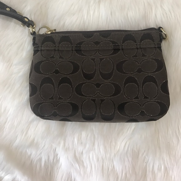 Coach wristlet - Picture 2 of 4