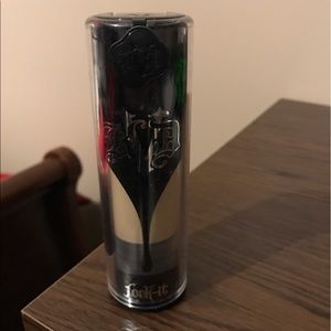 kat Von D Lock It Foundation Neutral 45 Light.