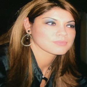 Meet your Posher, Elizabeth