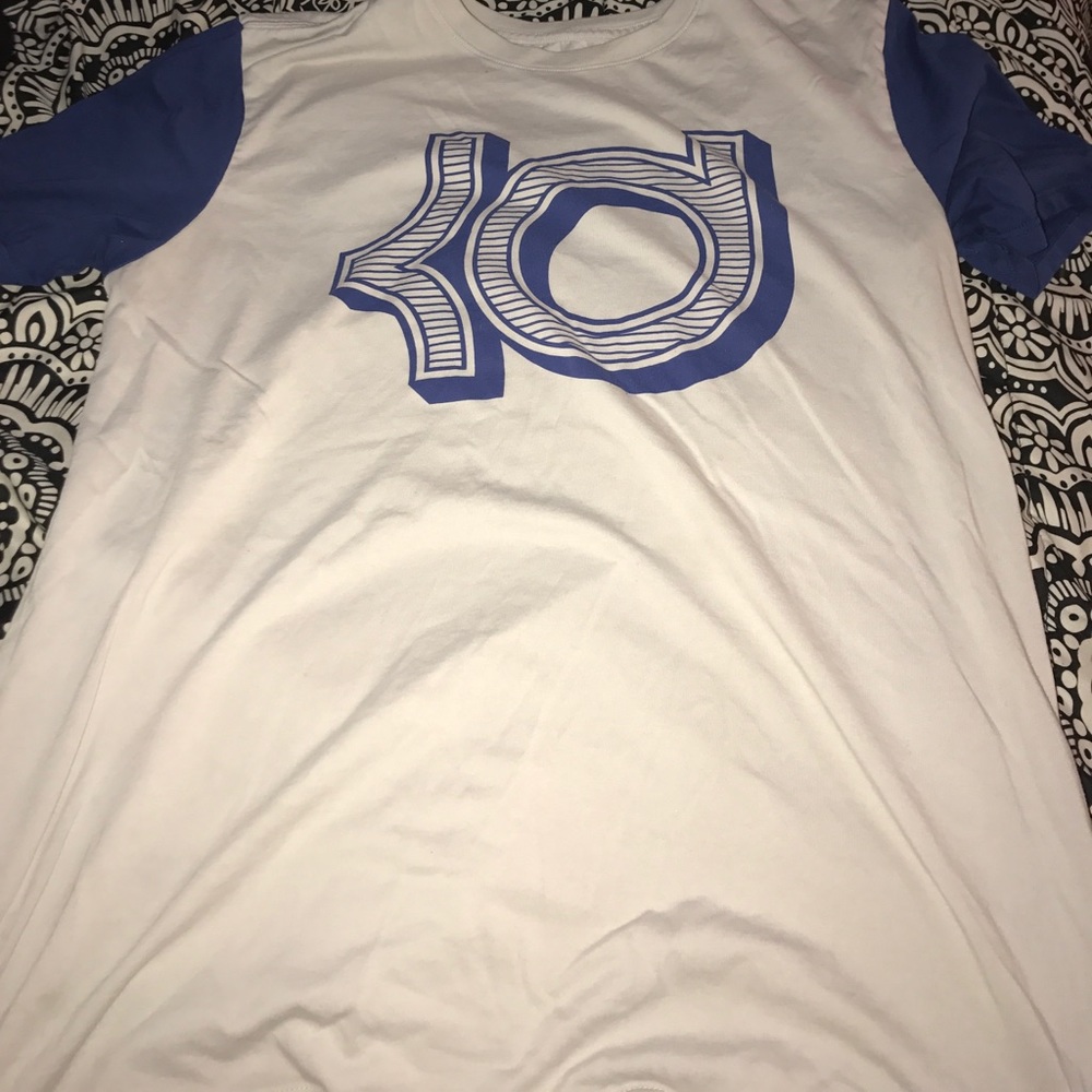 Light gray & blue Kevin Durant T shirt