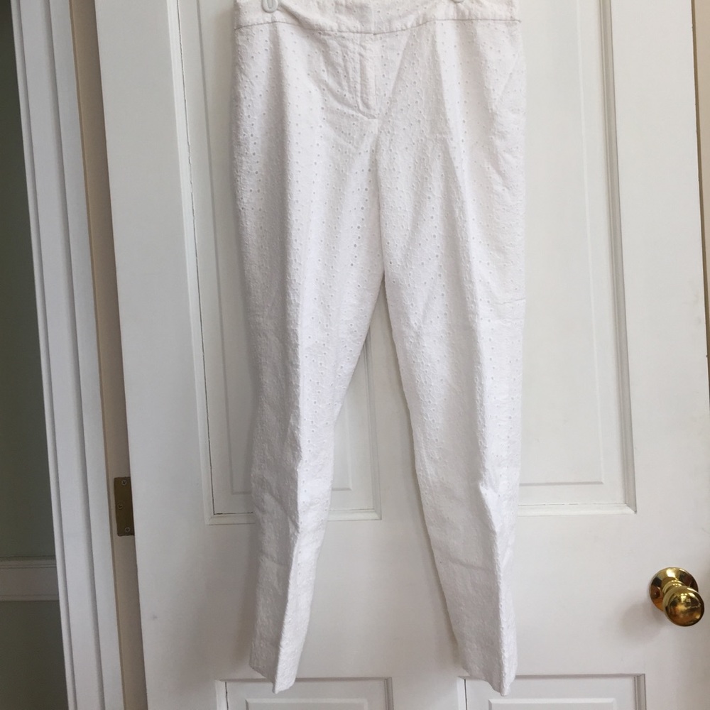 White eyelet ankle pants NWT size 4