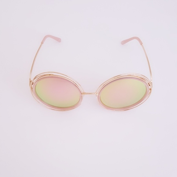 Oversized Fashion Sunglasses - Picture 3 of 3