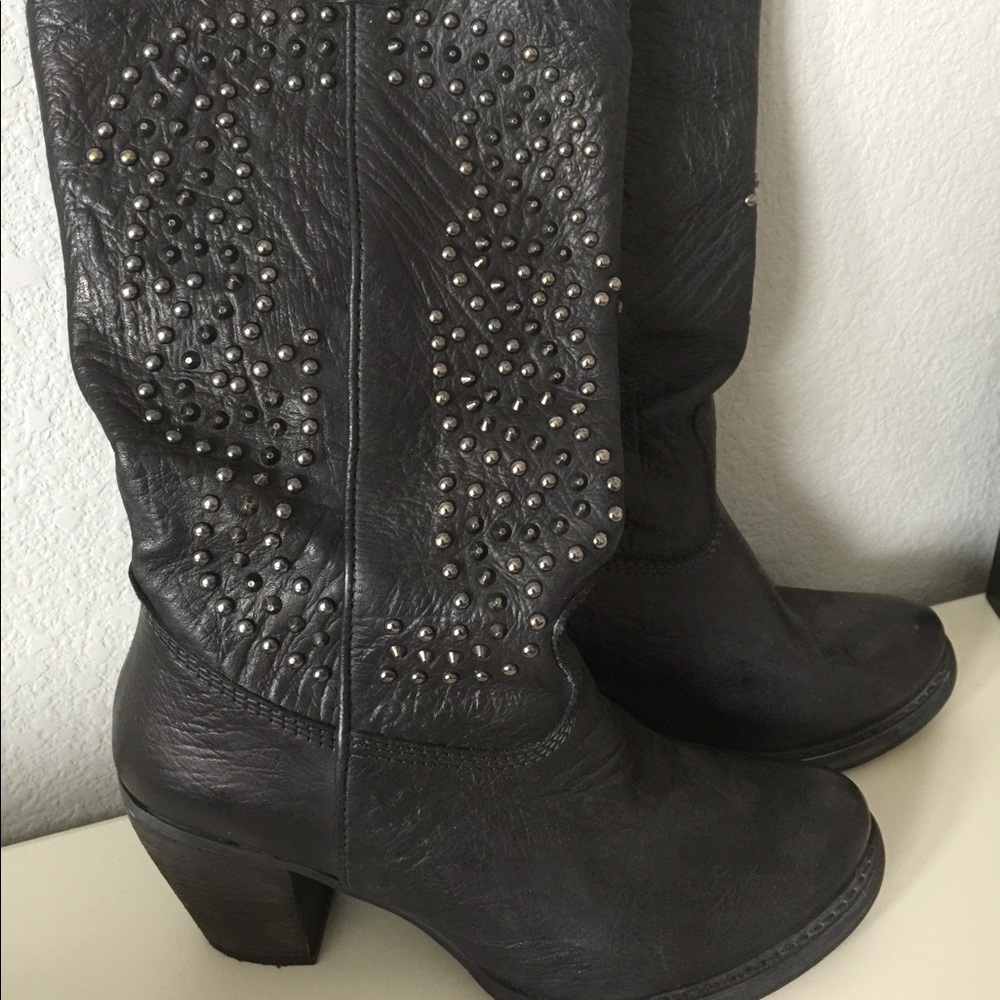 Steve Madden Black Studded cowboy Boots