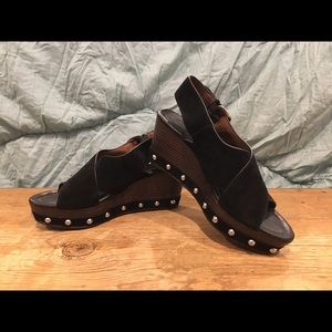 Febe by Donald J Pliner