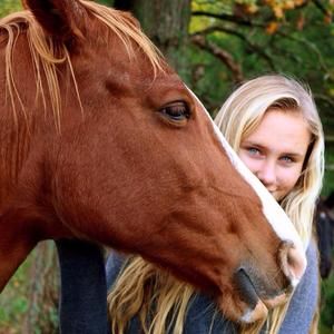 Meet your Posher, Kenzie