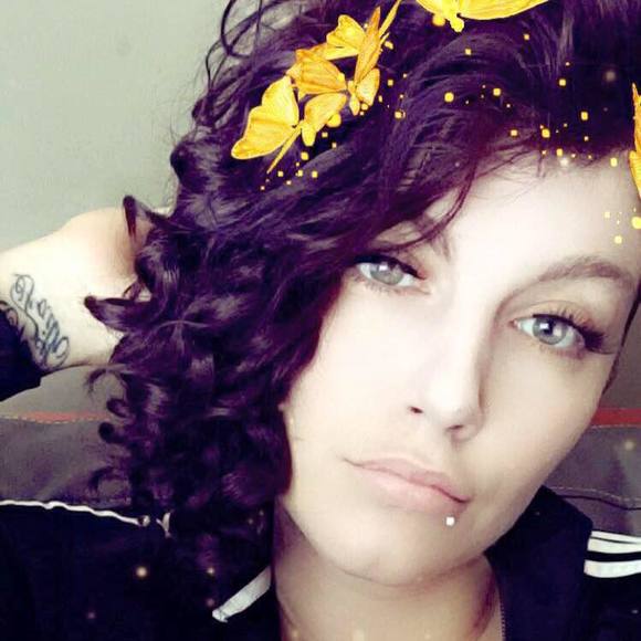 Meet your Posher, Samantha - Picture 1 of 1