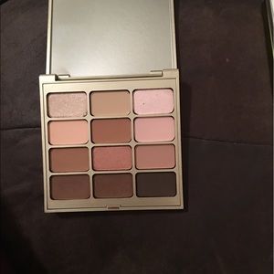 Stila Noveau Natural Eyeshadow Palette