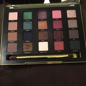 Urban Decay Vice Eyeshadow Palette