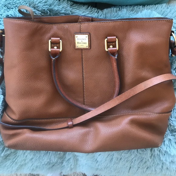 Dooney and Bourke large satchel- Brown Leather