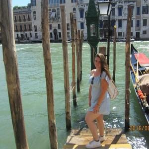 Meet your Posher, Khassy