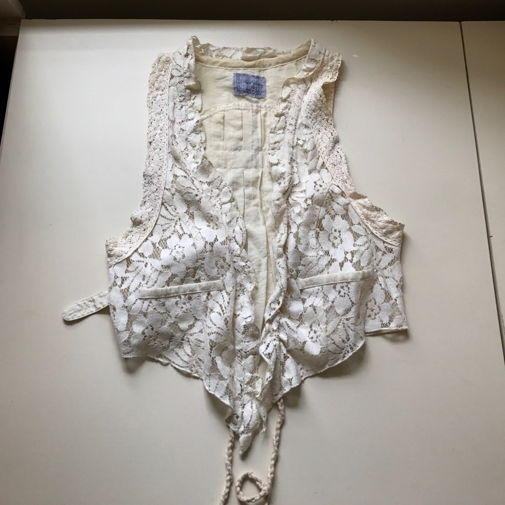 Lace vest