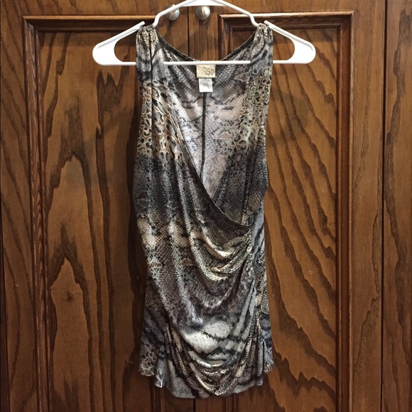 Daytrip criss cross Blouse - Picture 1 of 3