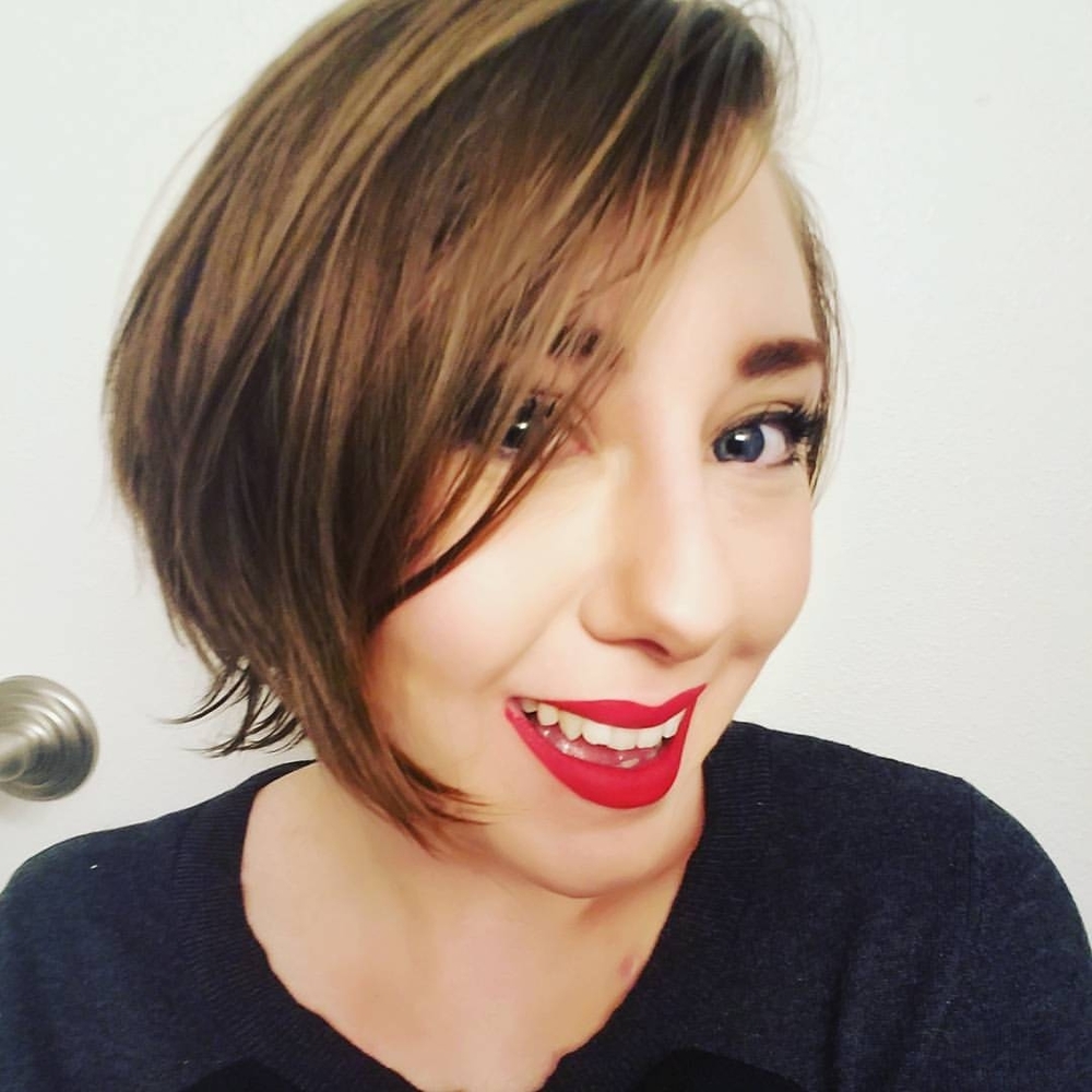 Meet your Posher, Hilary