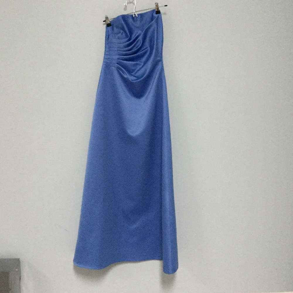 Strapless blue prom dress