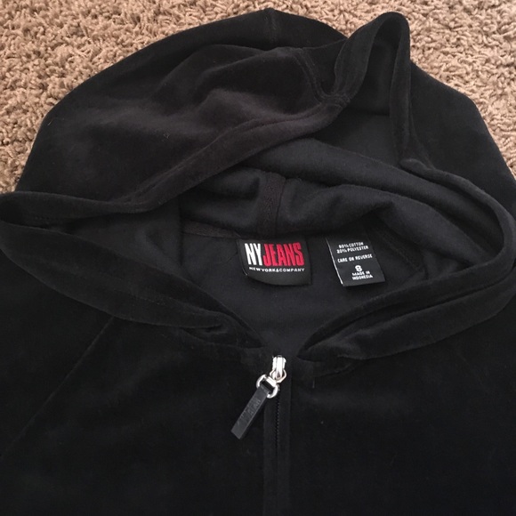 NY & Company - S - Picture 2 of 8