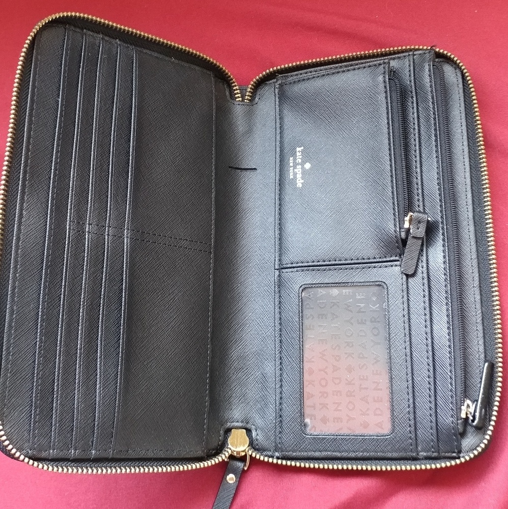 Kate Spade Talla Travel Wallet