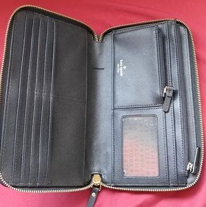 Kate Spade Talla Travel Wallet