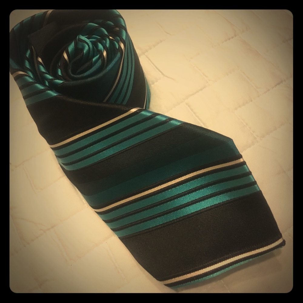 💯 % Silk tie