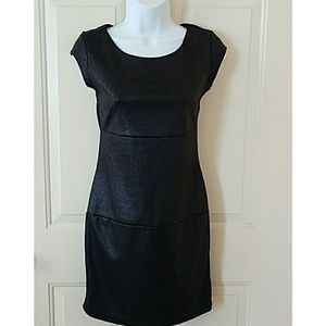 🌞 LBD little black dress faux leather look