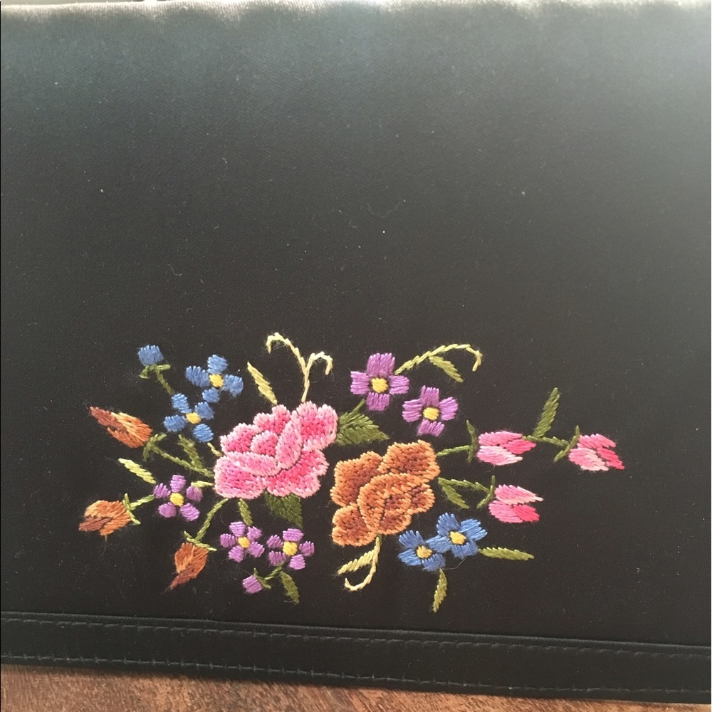 Vantage walborg hand banded purse