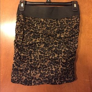 Sexy leaped print skirt
