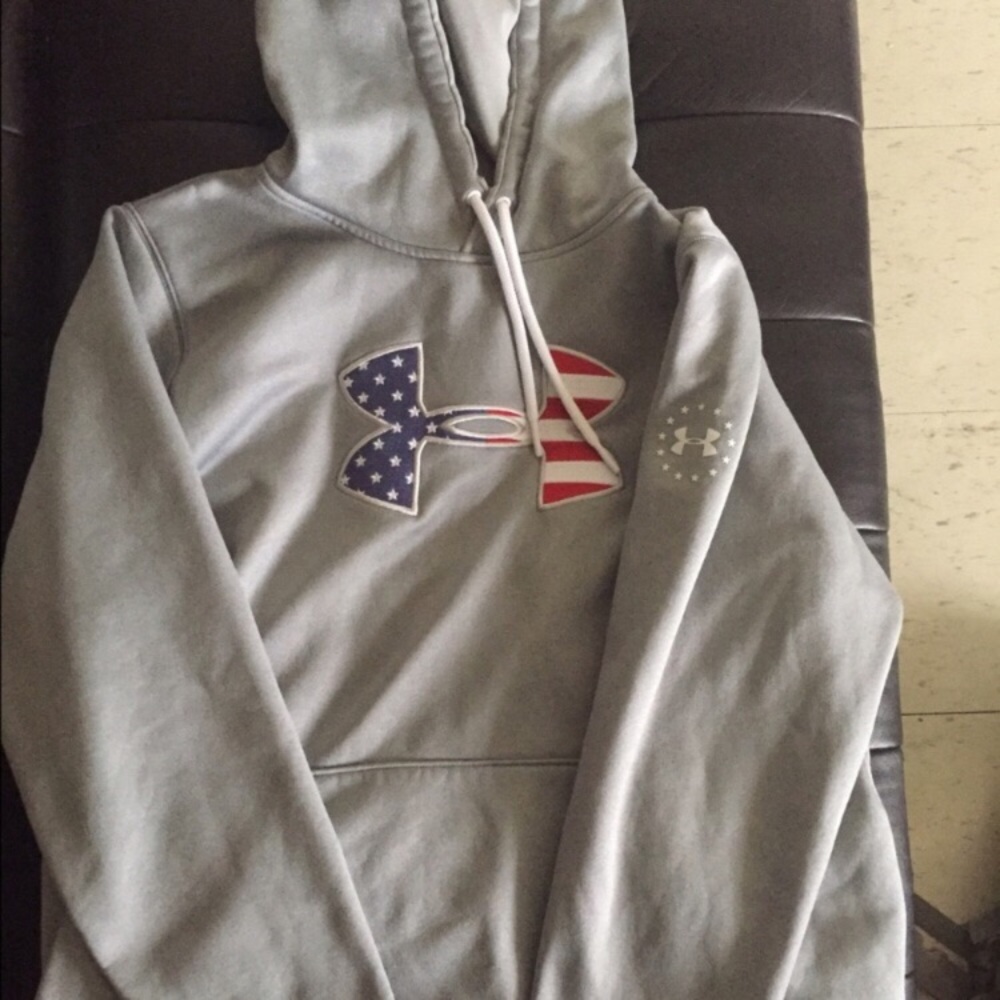 Underarmour Pullover Sweater