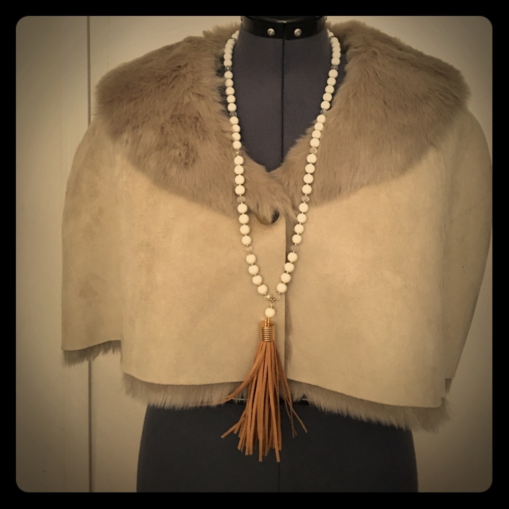 Short cape