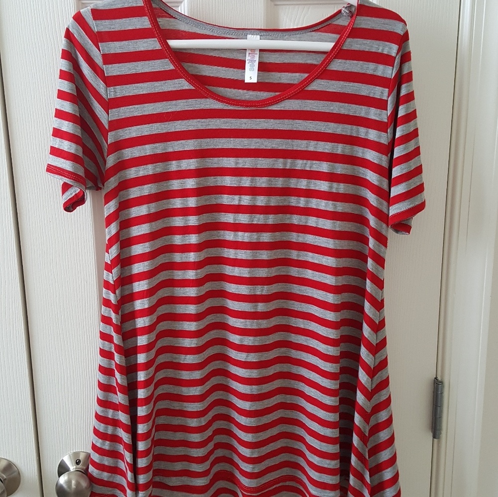 Lularoe Perfect Tee