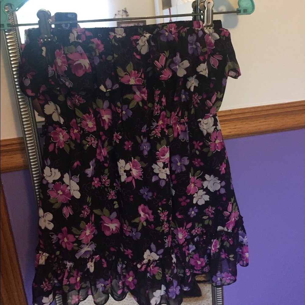 Beautiful flora tube top