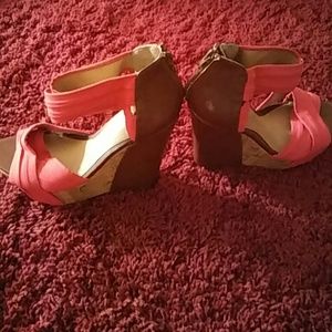 Wedge heels