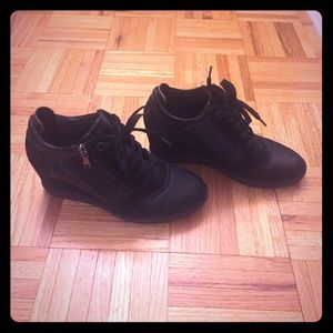 Size 39 black wedge heel Geox sneakers