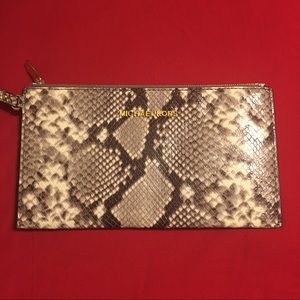 Michael Kors Wristlet