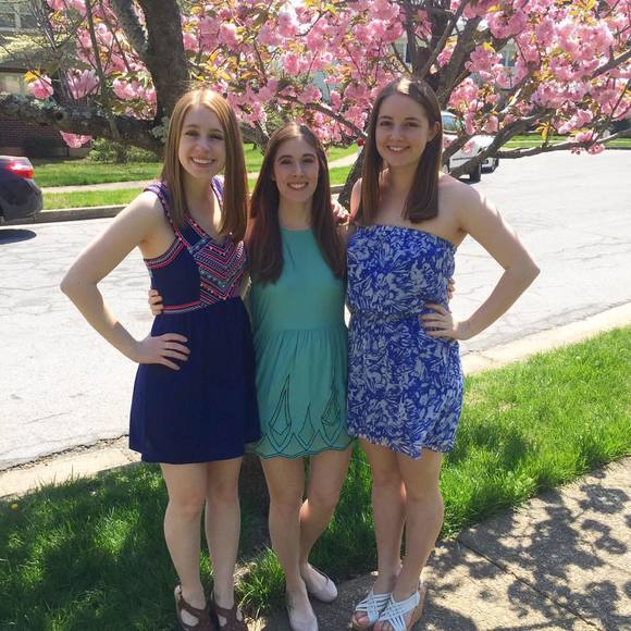 Meet your Posher, Lauren - Picture 1 of 1