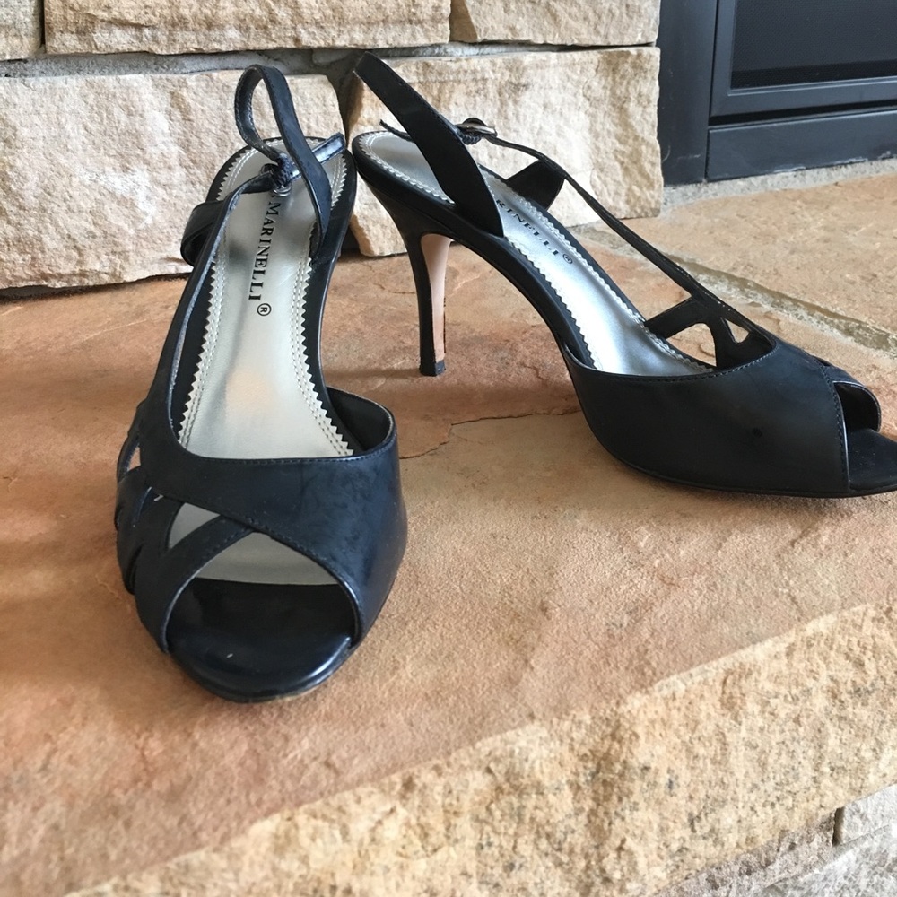 Martinelli sandals navy patent leather size 6
