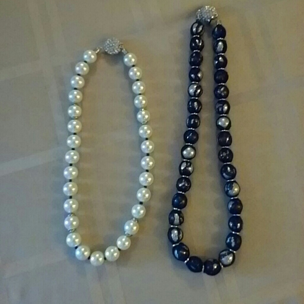 WHBM two piece necklace