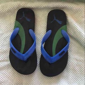 Boys Puma Sandals sz L kids
