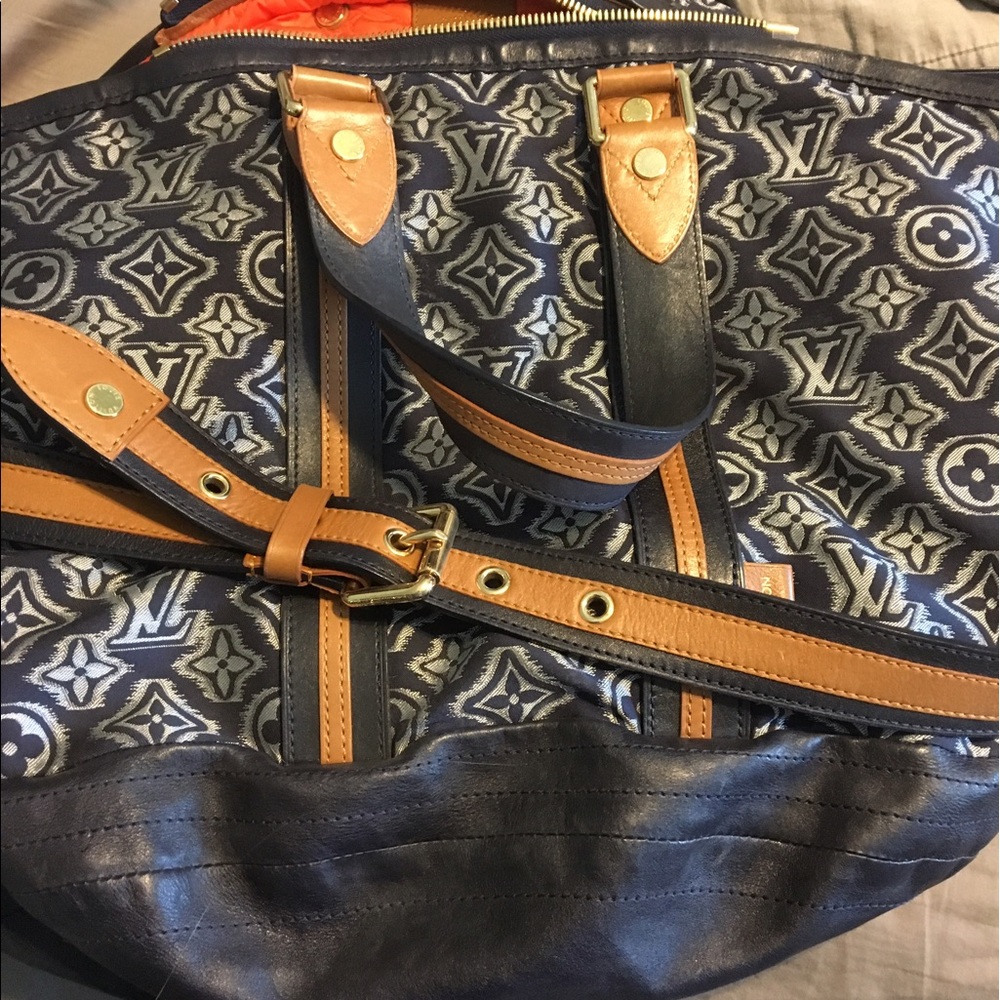 Authentic Louis Vuitton aviator bag