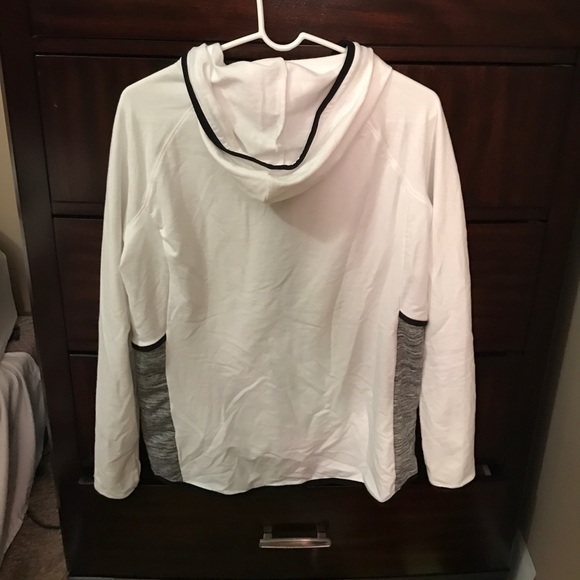 PINK (brand) zip up- never worn no tags - Picture 2 of 2