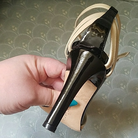 Christian Lacroix Black and Cream heels. Size 9 - Picture 6 of 8