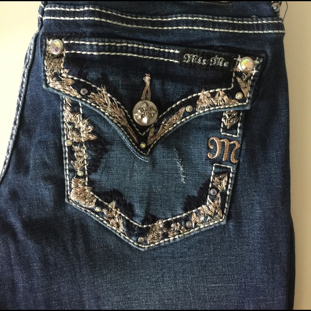 Miss Me Signature Super Skinny Jeans